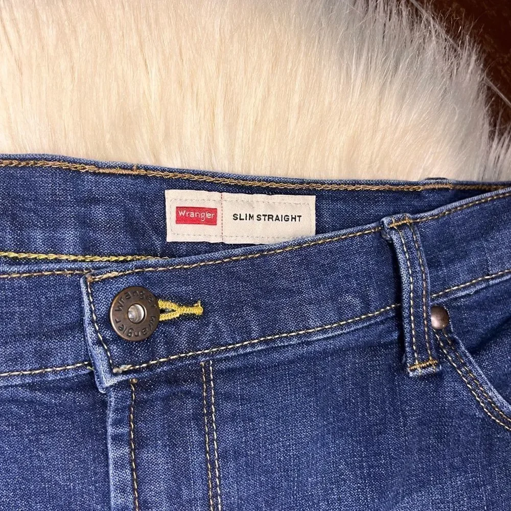 Wrangler slim straight blue denim sz 42X30